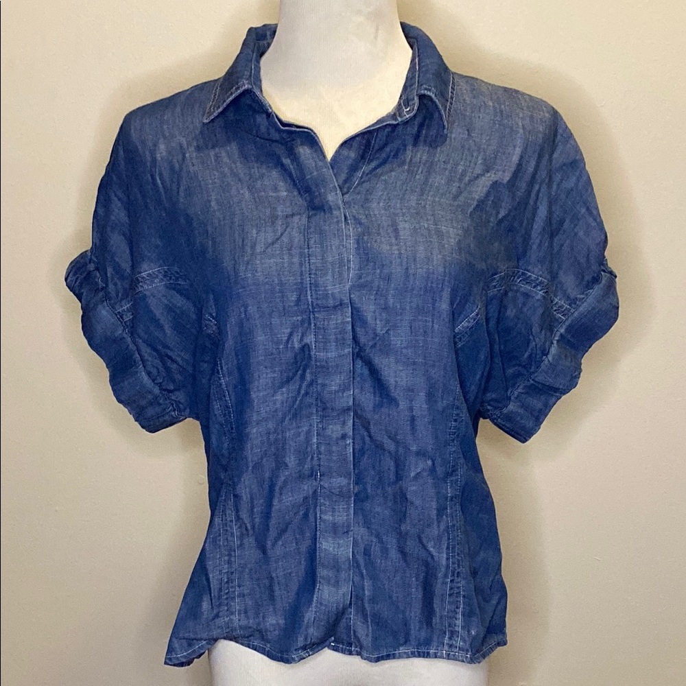 Banana Republic Blue Button Down Shirt with Notched Collar and Cuffed Sleeves